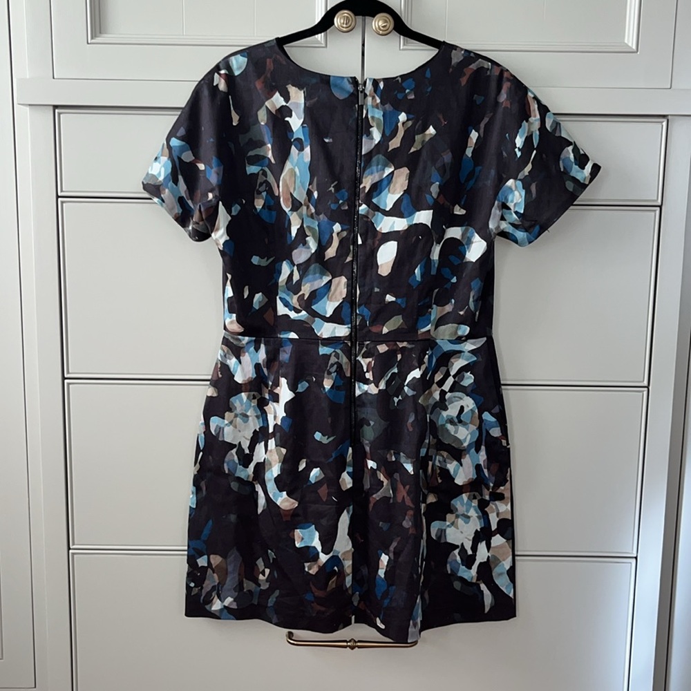 French Connection Black Multi-Color Abstract Print Short Sleeve Dress - Picture 2 of 4